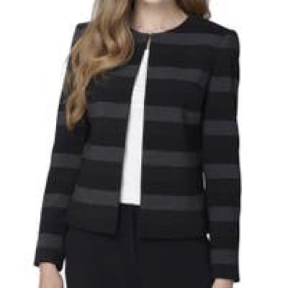 Tahari Arthur S. Levine Plus Striped Blazer D29‎